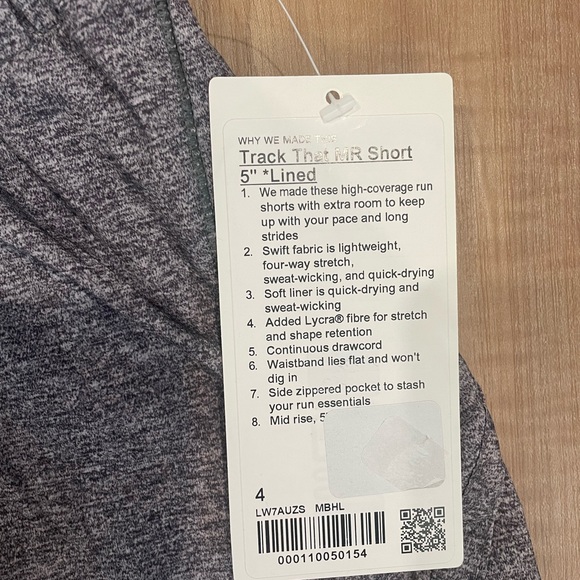 Lululemon shorts - Picture 2 of 5